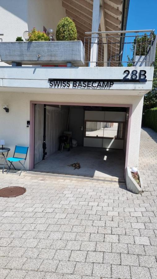 Luxurioses 5* Swiss Basecamp Apartment, Bern Zollikofen 外观 照片